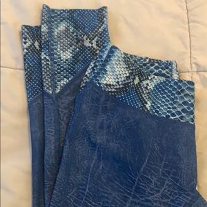 Gently used leggings